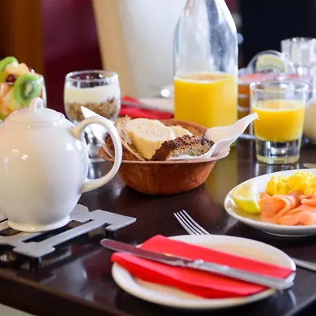 Dan Linehan's Bed & Breakfast 3*