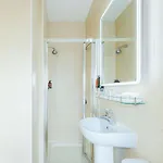 Dan Linehan's Bed and Breakfast 3*