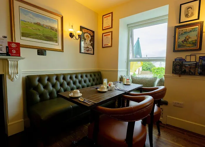 Dan Linehan's Couette-café 3*