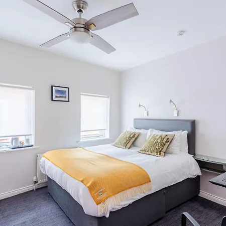 Dan Linehan'S B&B 3*